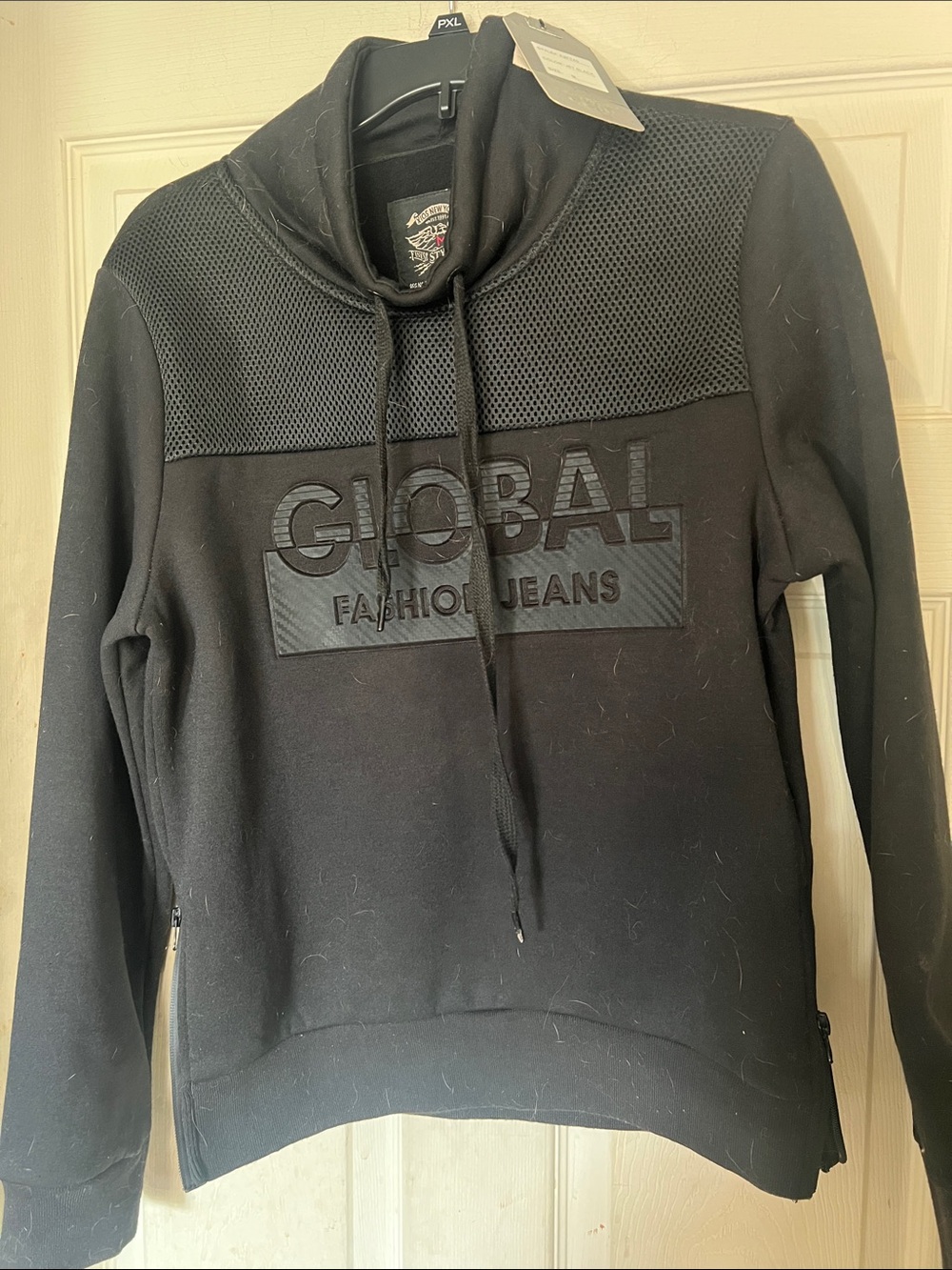 Unisex  Black Pullover Sweater
